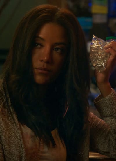 Iced Up - Roswell, New Mexico Season 3 Episode 2