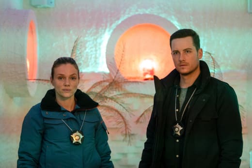 Partners in Life - Chicago PD Season 8 Episode 11