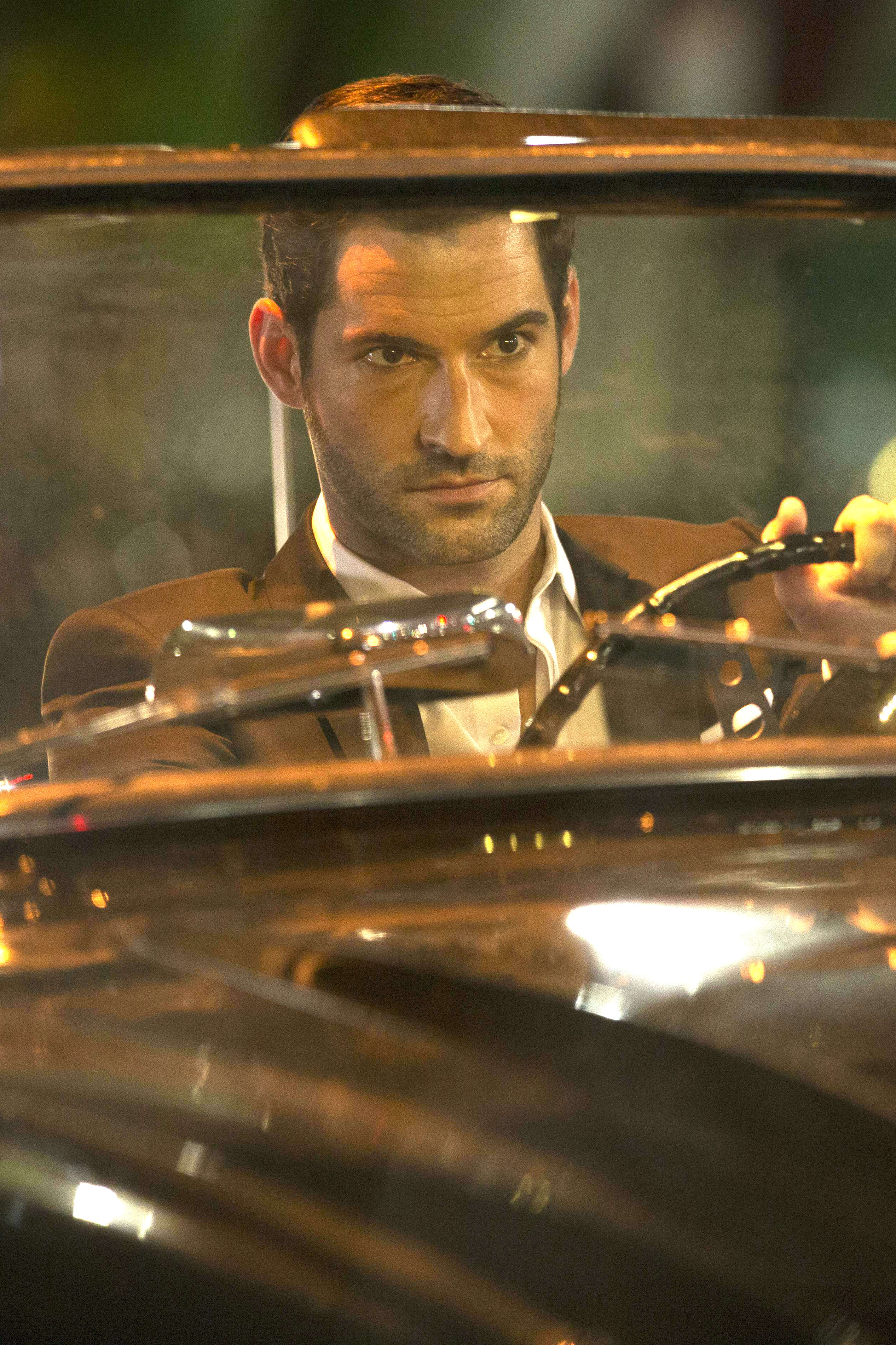 Lucifer Season 1 Episode 1 TV Fanatic