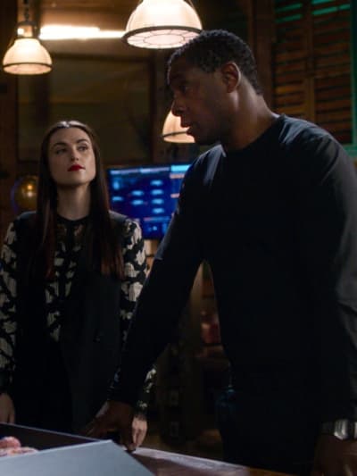 Lena and J'onn - Supergirl Season 6 Episode 8