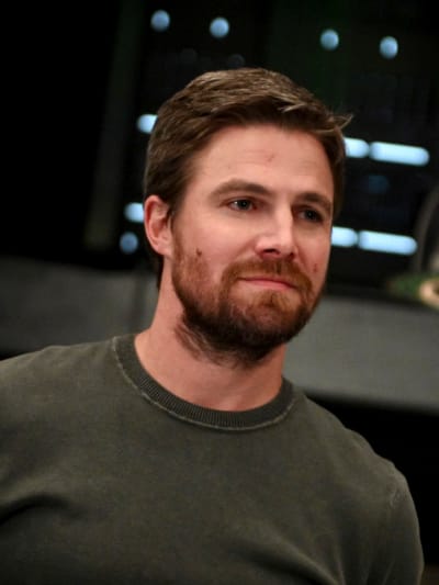 Watch Arrow Online Season 8 Episode 4 TV Fanatic