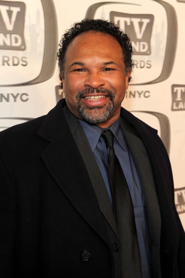 Geoffrey Owens Attends Event - TV Fanatic