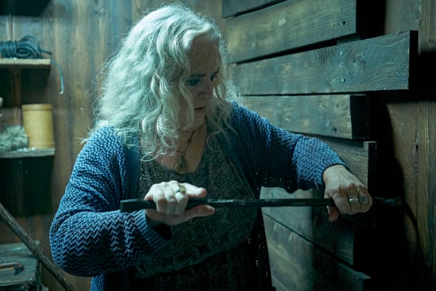 Louise Protects Luke - Channel Zero Season 3 Episode 5