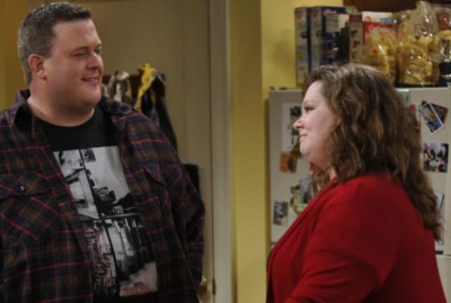 Watch Mike Molly Season 2 Episode 13 Online Tv Fanatic
