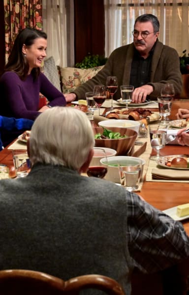 A Tense Family Dinner - Blue Bloods Season 12 Episode 12