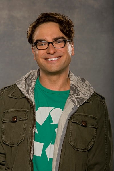 Johnny Galecki as Leonard Hofstadter