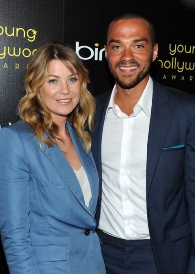 Ellen Pompeo Presents Young Hollywood Award To Jesse Williams Tv Fanatic