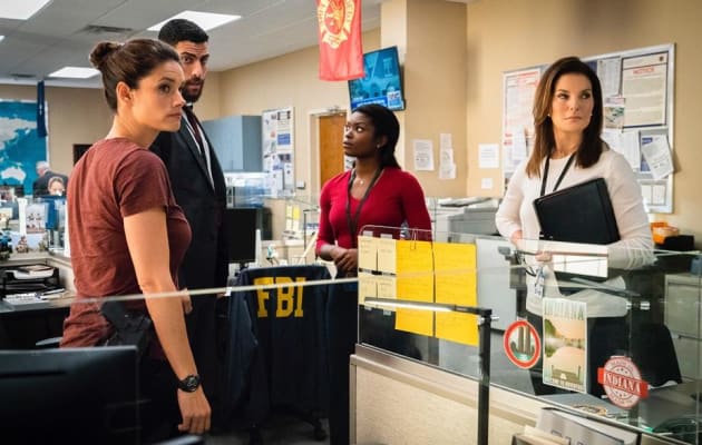 FBI 1x05 Maggie and Dana Season 1 Episode 5