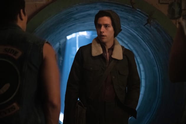 Burying The Secret - Riverdale Season 3 Episode 11