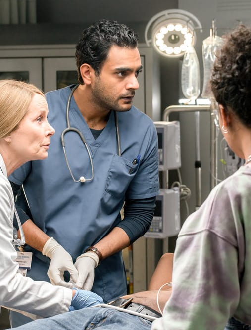 Bash and Wendy Treat Malik - Transplant Season 2 Episode 8