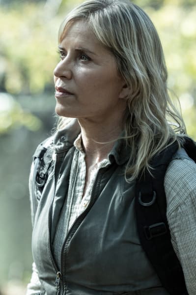 Madison Searches - Fear the Walking Dead