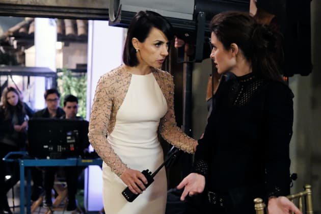 Quinn: I need you. - UnREAL Season 3 Episode 9