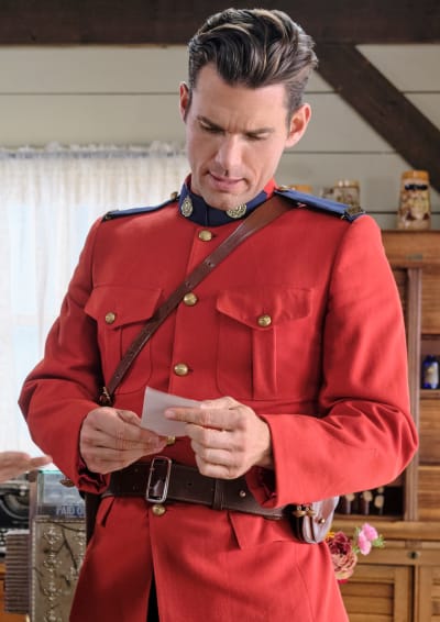 Nathan Gets a Message - When Calls the Heart Season 8 Episode 8