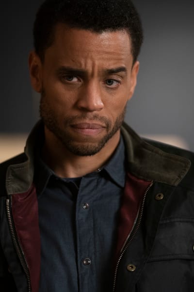 Hello Officer - Stumptown Season 1 Episode 1