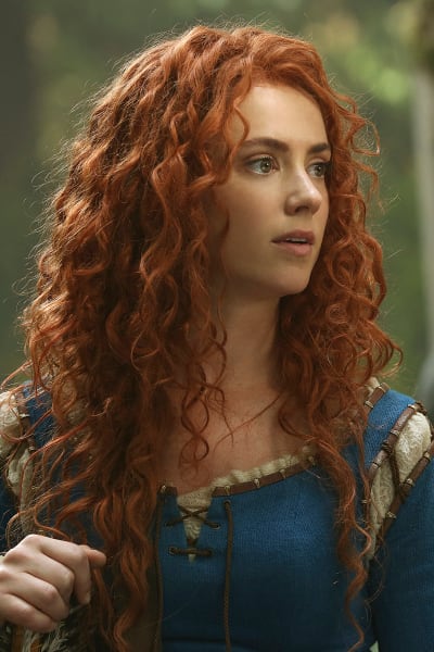 Amy Manson as Merida - Once Upon a Time Season 5 Episode 1