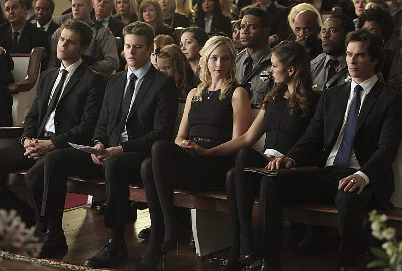 Comforting A Friend The Vampire Diaries Season 6 Episode 15 Tv Fanatic