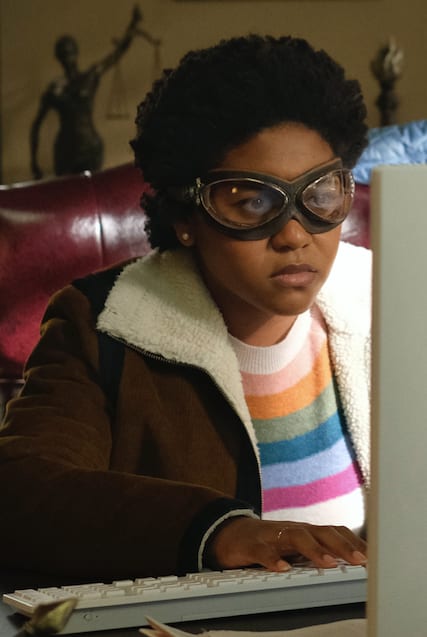Beth hack - Stargirl Season 1 Episode 12