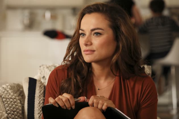 Keeping Secrets - A Million Little Things Season 1 Episode 2