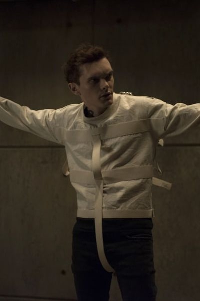 Shadowhunters Season 3 Episode 18 Review The Beast Within Tv Fanatic