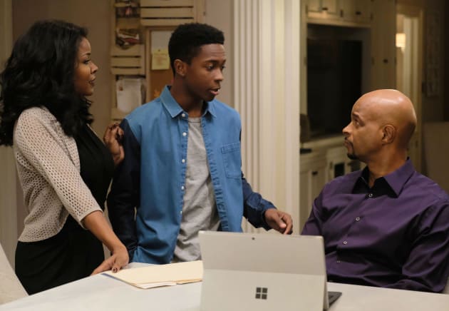 Family Talk - Lethal Weapon Season 1 Episode 13