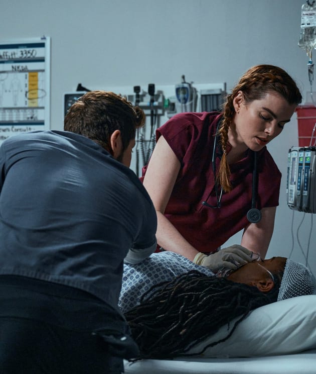 Desperate to Save -tall - The Resident Season 5 Episode 18