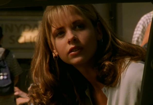 Buffy Summers Buffy The Vampire Slayer Season 1 Episode 1 Tv Fanatic