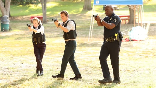 L - Sgt. Grey, Laura, Brendon - The Rookie: Feds Season 1 Episode 7