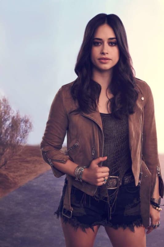 Jeanine Mason as Liz Ortecho - Roswell, New Mexico