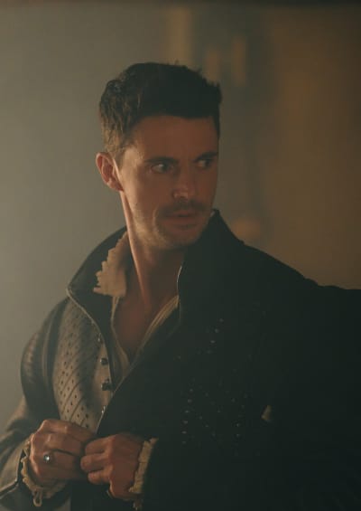 Matthew in 1590 - A Discovery of Witches Season 2 Episode 1