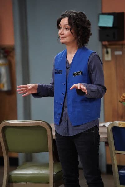 Darlene's New Role - The Conners Season 3 Episode 9