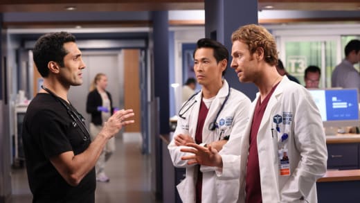 Trans-Organ Exchange - Chicago Med Season 8 Episode 8