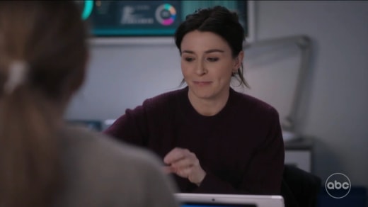 Amelia Talks to Meredith - Grey's Anatomy Season 20 Episode 9