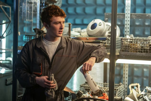 Stocking the Shelves at Kerblam! - Doctor Who Season 11 Episode 7