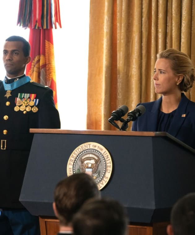 Elizabeth's Announcement - Madam Secretary Season 6 Episode 4
