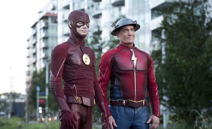 The Flash Photos: Barry Meets a New Co-Worker!