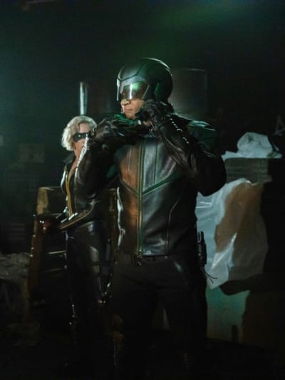 Watch arrow season sales 8 episode 1