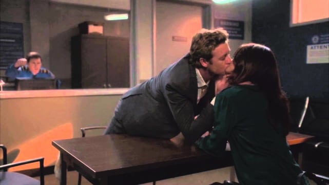 Every Jane and Lisbon kiss - The Mentalist 