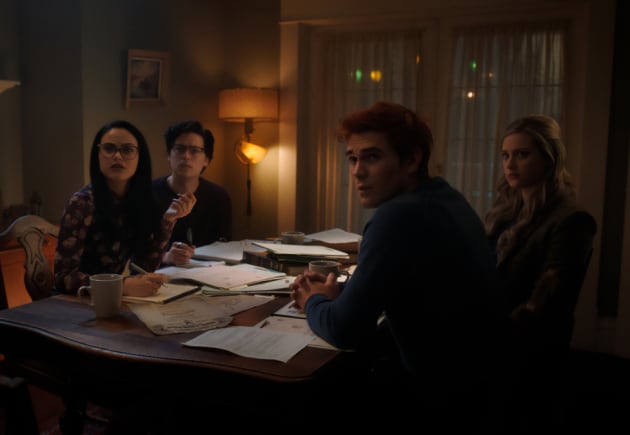 A Big Decision - Riverdale Season 5 Episode 19