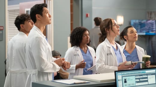 Interns Looking Up - Grey's Anatomy Season 20 Episode 2
