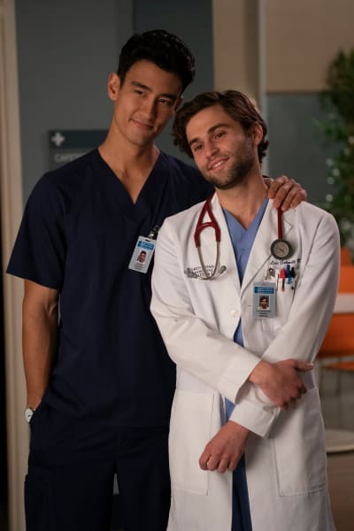 Watch full episodes of on sale grey's anatomy season 16