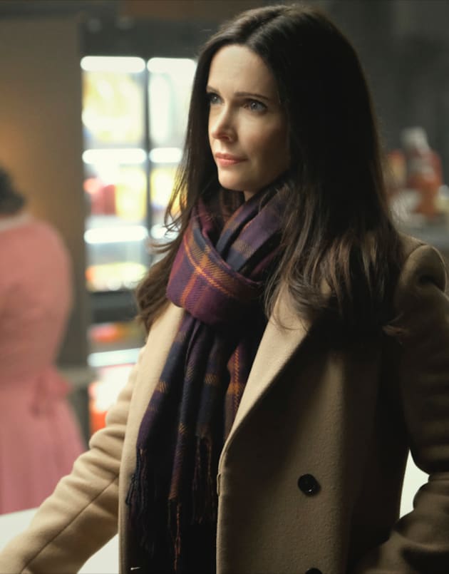 Lois Meets Captain Luthor - Superman & Lois Season 1 Episode 5