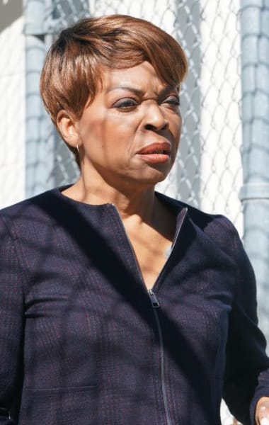 Tina Lifford Guest Stars - The Rookie Season 2 Episode 18