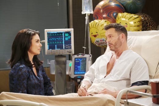 Chloe Offers to Help - Days of Our Lives