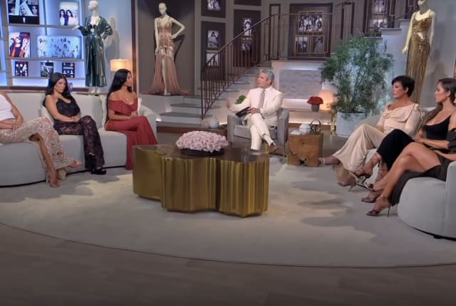 Watch Keeping Up with the Kardashians Season 20 Episode 12 Online - TV - 20th Season Of Keeping Up With The Kardashians