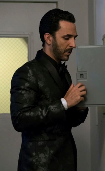 Making a Deal The Blacklist Season 7 Episode 3 TV Fanatic
