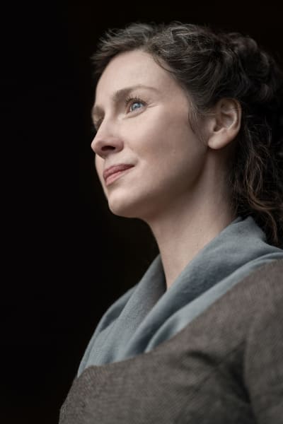 Claire in Profile - Outlander Season 6 Episode 3