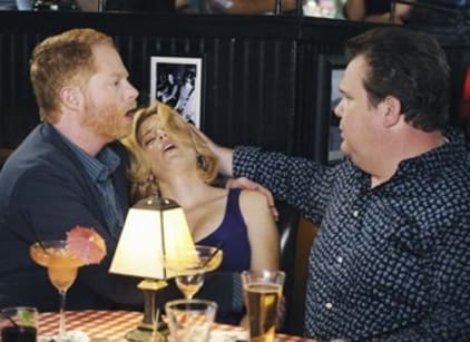 Watch modern family season 8 episode 1 outlet