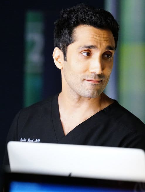 A Former Acquaintance/Tall - Chicago Med Season 6 Episode 3