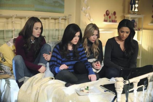 PLL Finale Scene