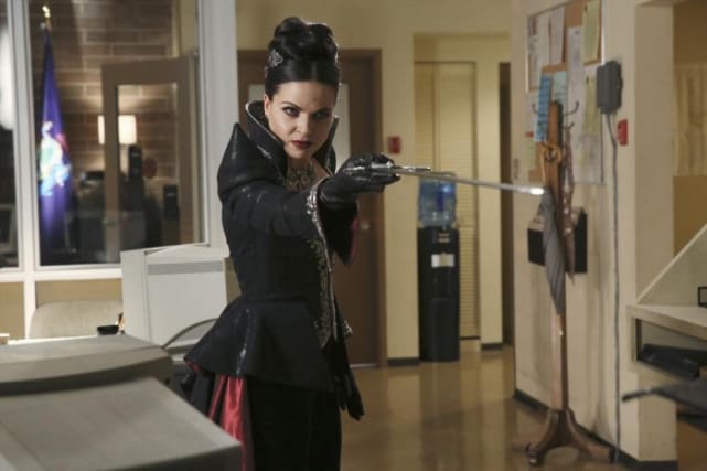 Snow vs Evil Queen -- Once Upon a Time